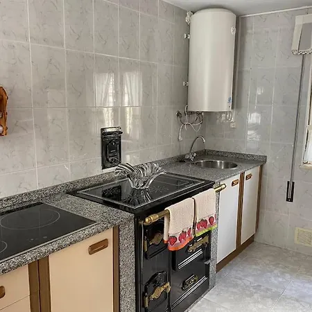 Cabrales236 Casa Con Jardin En *